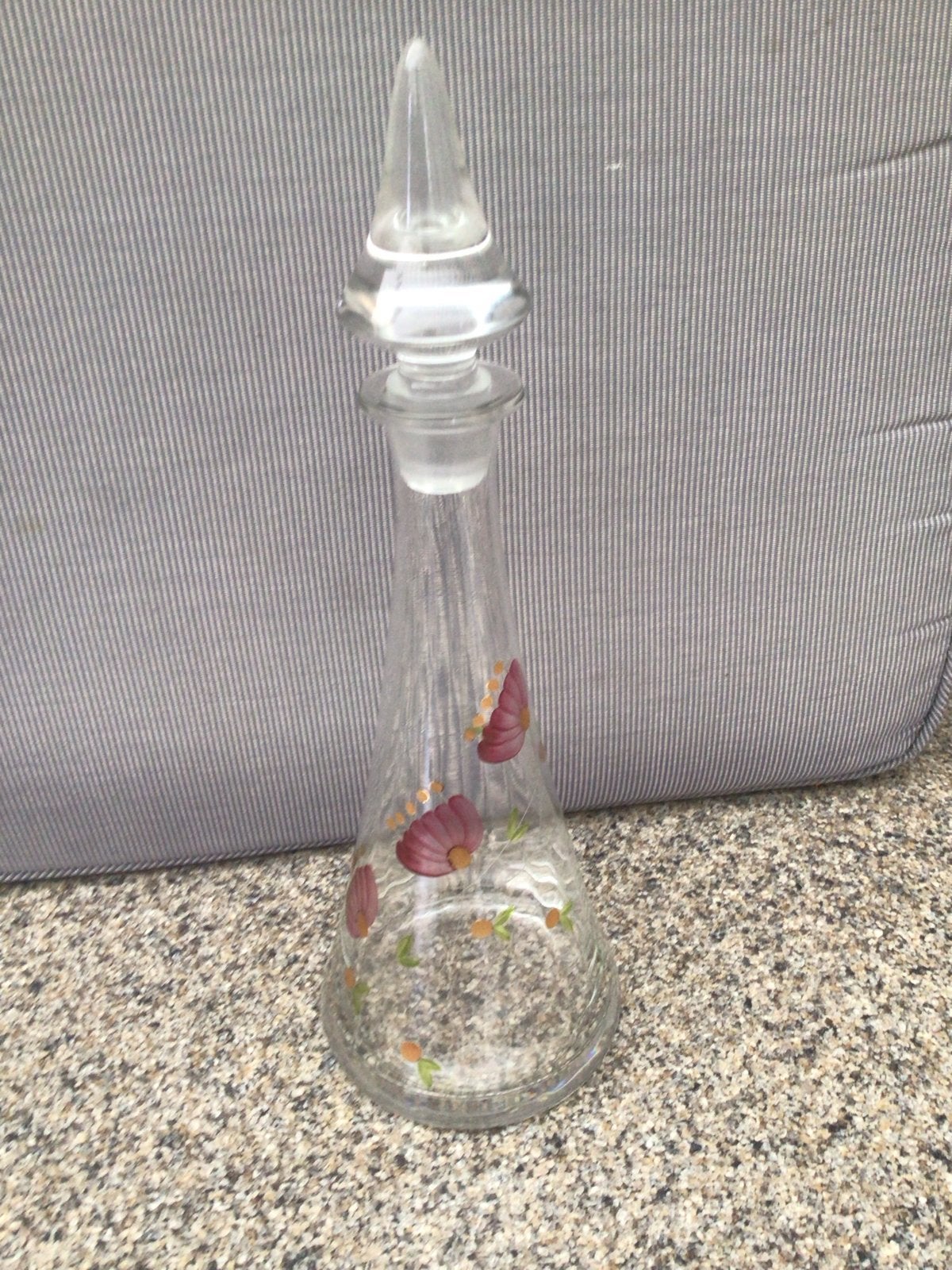 Wijnglazen set met karaf - Gezellig en feestelijk € 15,-, Ophalen of Verzenden, Gebruikt, Glas, Meerkleurig