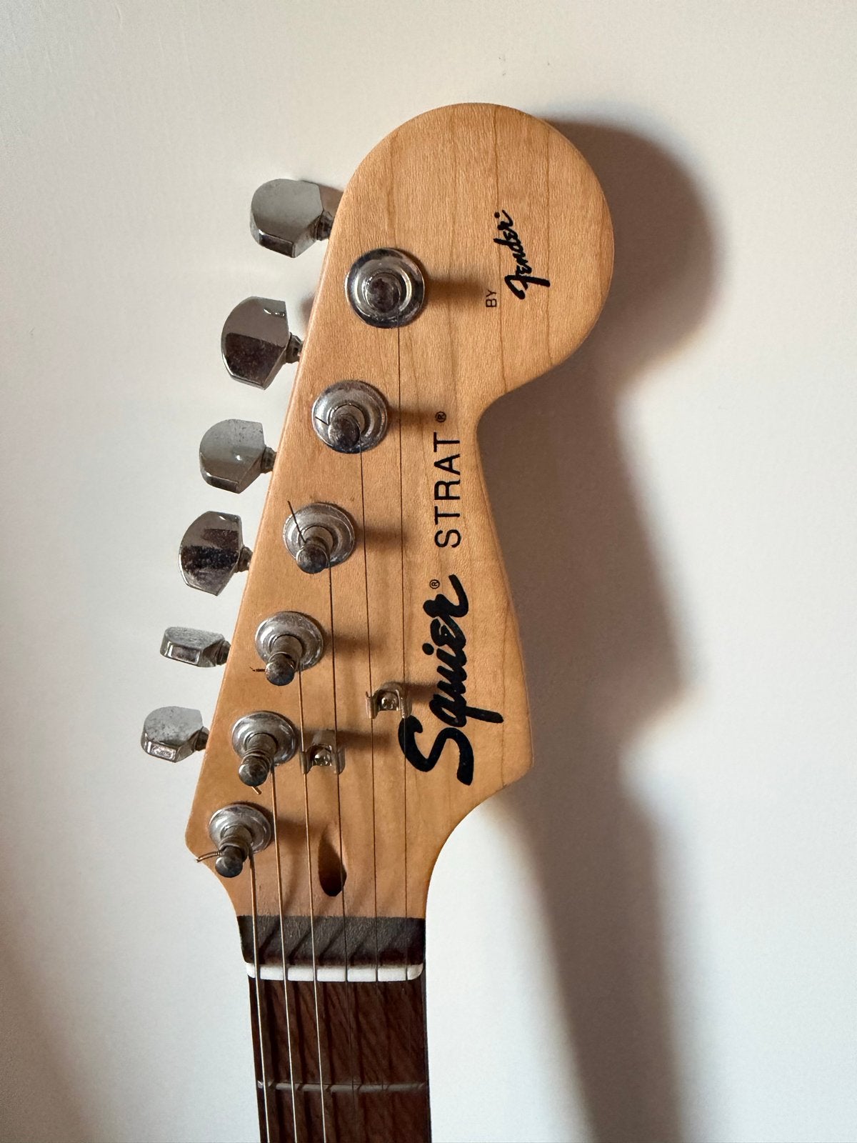 1996 Squier by Fender YN6 Series Anniversary Stratocaster, Fender, Gebruikt, Z, Ophalen of Verzenden