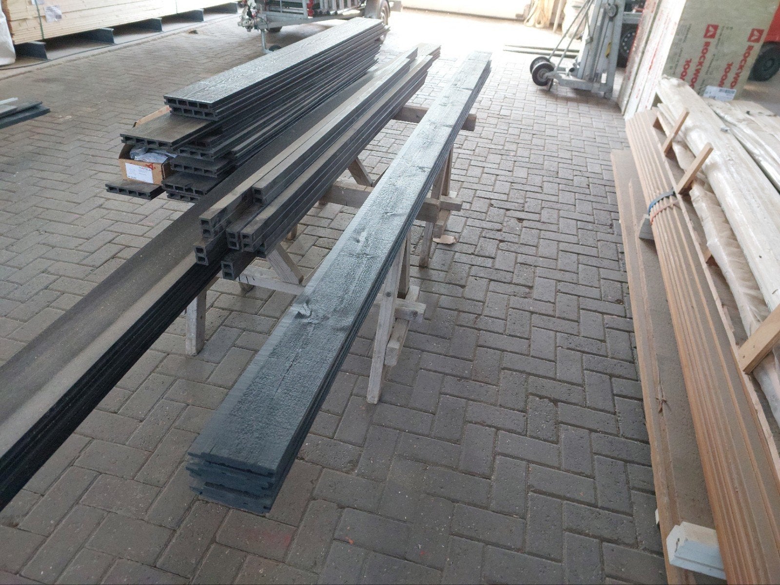 6 antraciet en 5 zwart gelakte rabatdelen 123 x 18 x 3050 mm, Ophalen, Minder dan 25 mm, Plank, 300 cm of meer