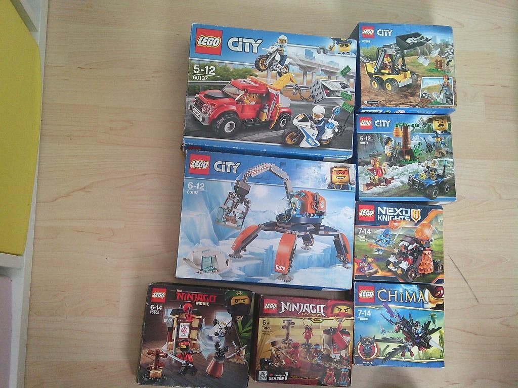 Lego: 8 dozen o.a. City, Nexo Knights, Ninjago, Verzenden, Lego, Zo goed als nieuw, Meerdere sets