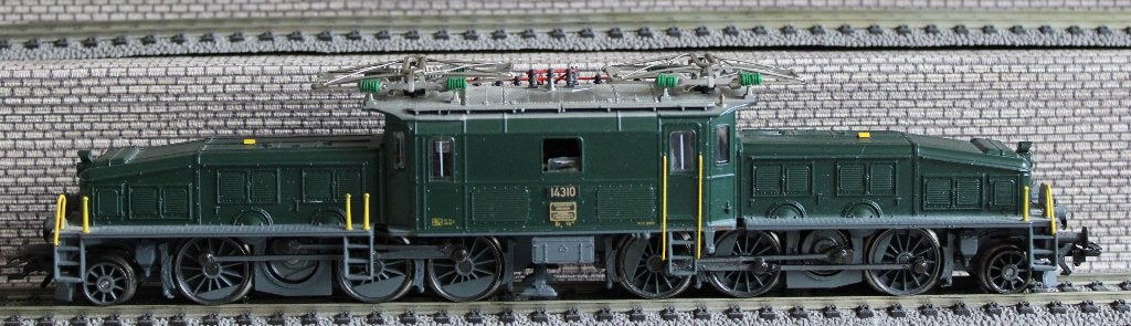 E locomotief  ( KROKODIL )  Ce6/8  SBB, Wisselstroom, Locomotief, Ophalen of Verzenden, Zo goed als nieuw