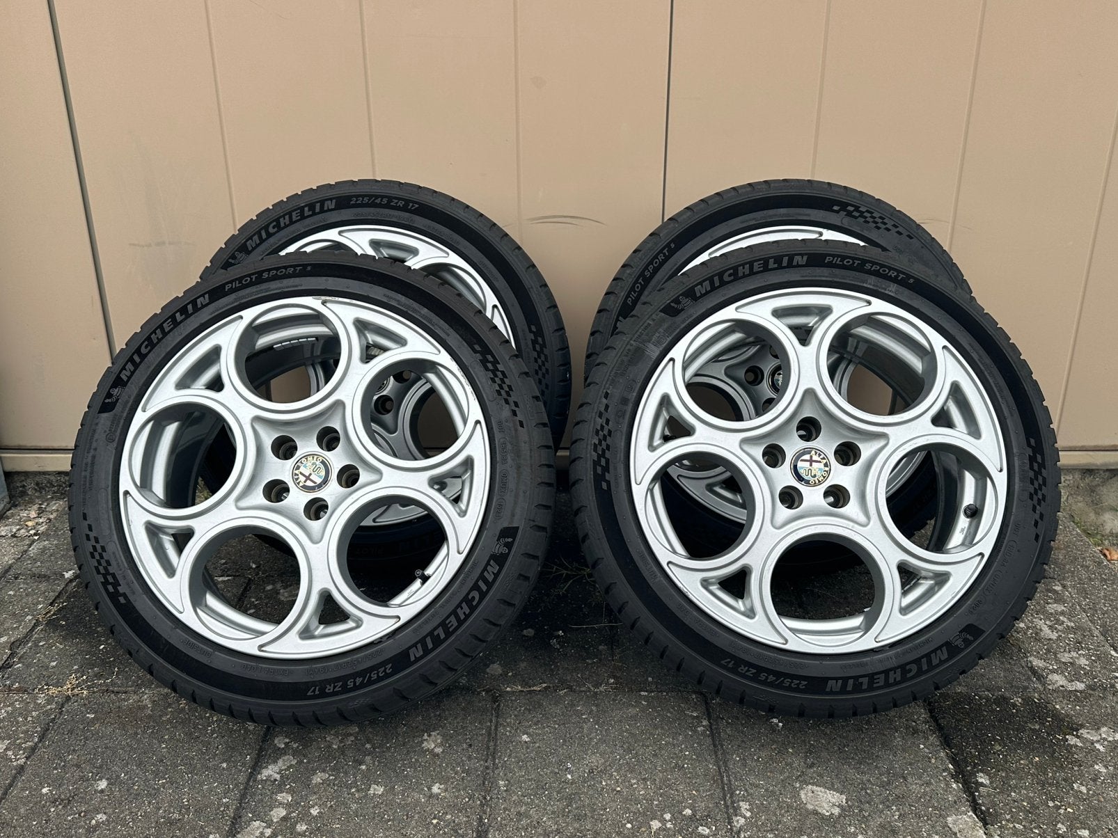 Alfa romeo GTA velgen 17 inch - Michelin Pilot Sport 5, Ophalen, Gebruikt, Velg(en), 17 inch