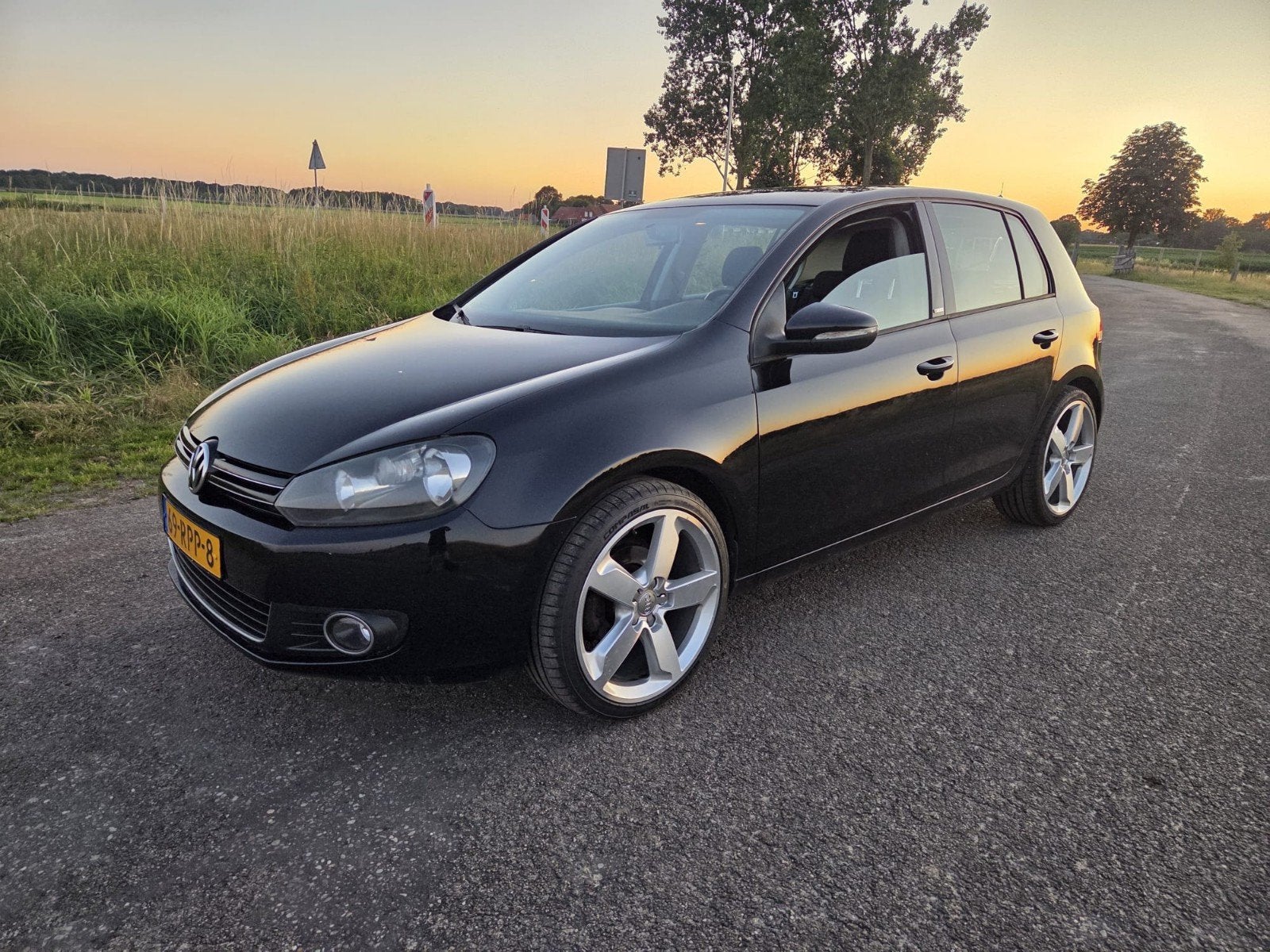 Volkswagen Golf 1.2 TSI 77KW 5D 2011 Zwart, Voorwielaandrijving, Stof, Zwart, 4 cilinders