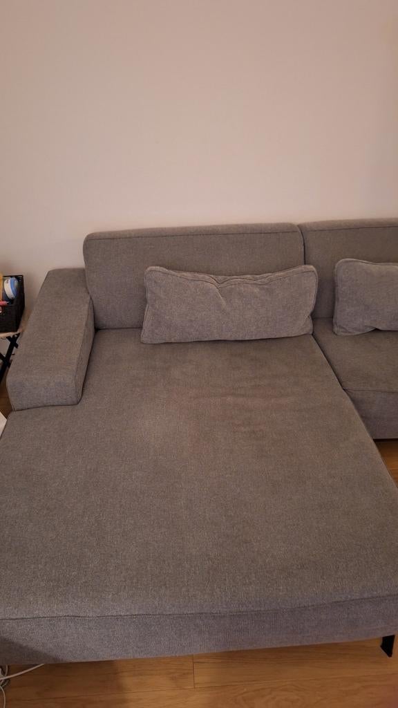 Grijze loungebank met chaise longue, Huis en Inrichting, Banken | Bankstellen, Ophalen