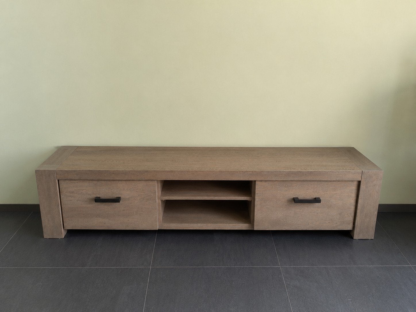 TV-meubel met kabelgat - 180x47x45 cm, Ophalen, 150 tot 200 cm, Zo goed als nieuw, Minder dan 100 cm