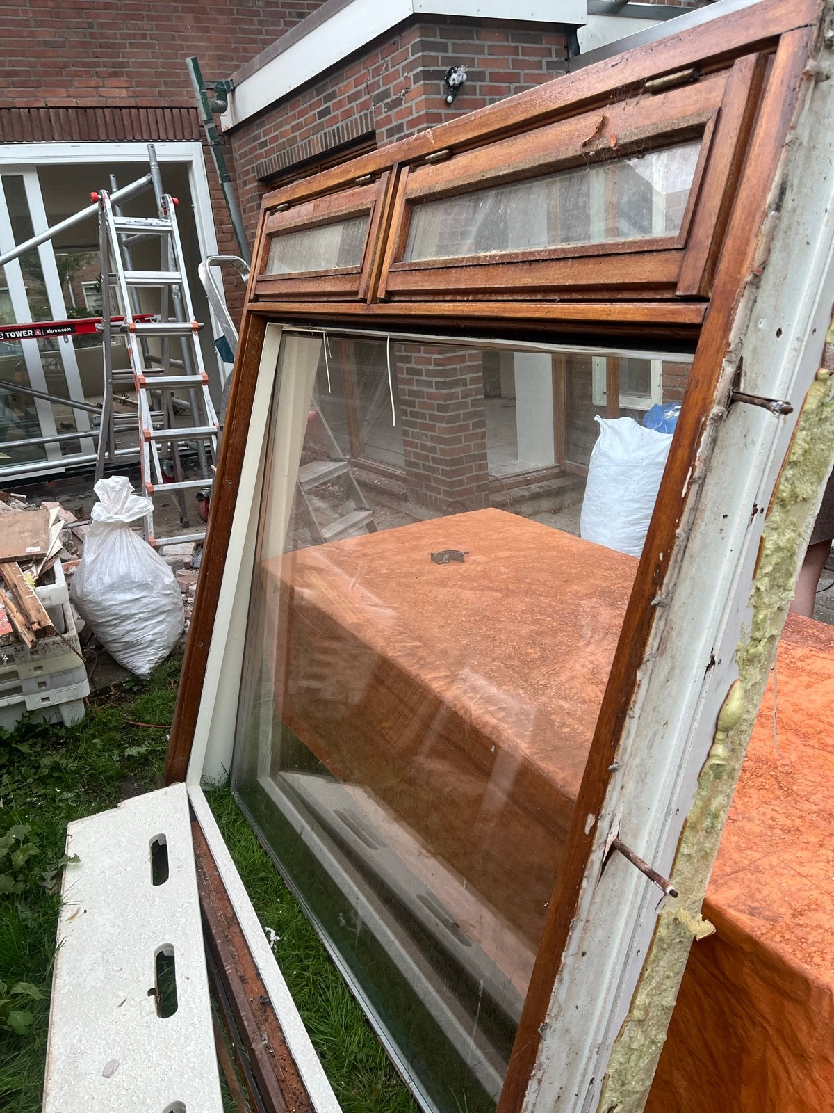 Gebruikt gevelraam met dubbelglas kozijn, Doe-het-zelf en Verbouw, Ophalen, Gevelraam of Ruit, Gebruikt, 160 cm of meer