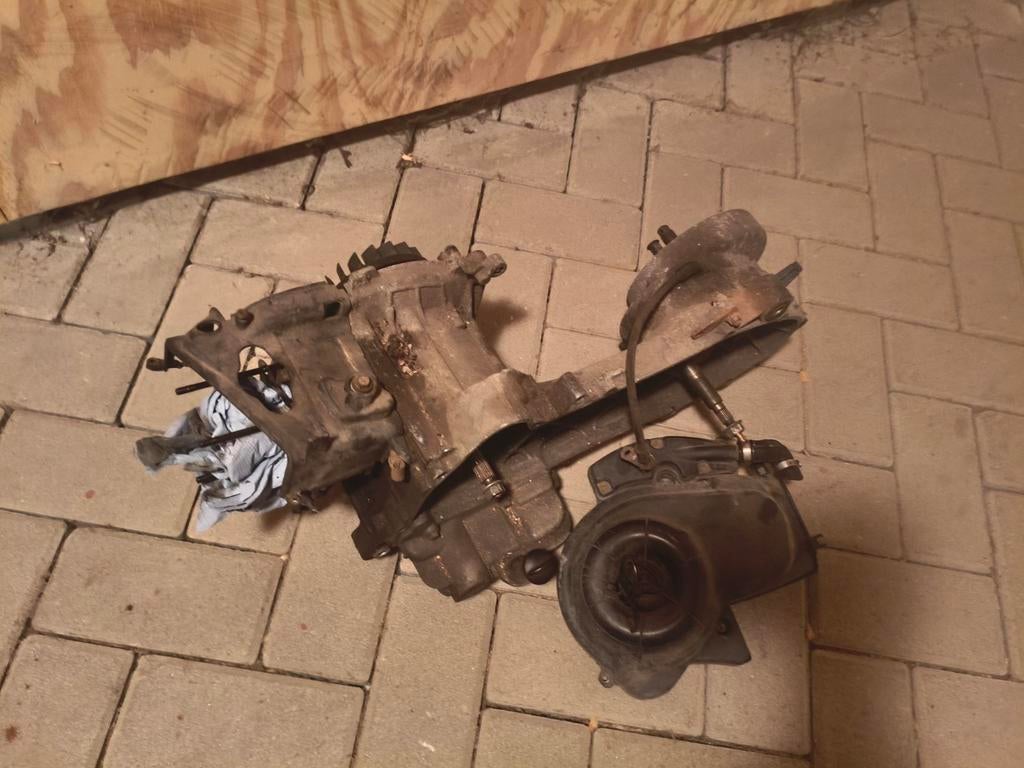 Piaggio Fly 4T 2V blok (zonder kop en aanbouwdelen), Ophalen, Gebruikt, Blok, Piaggio