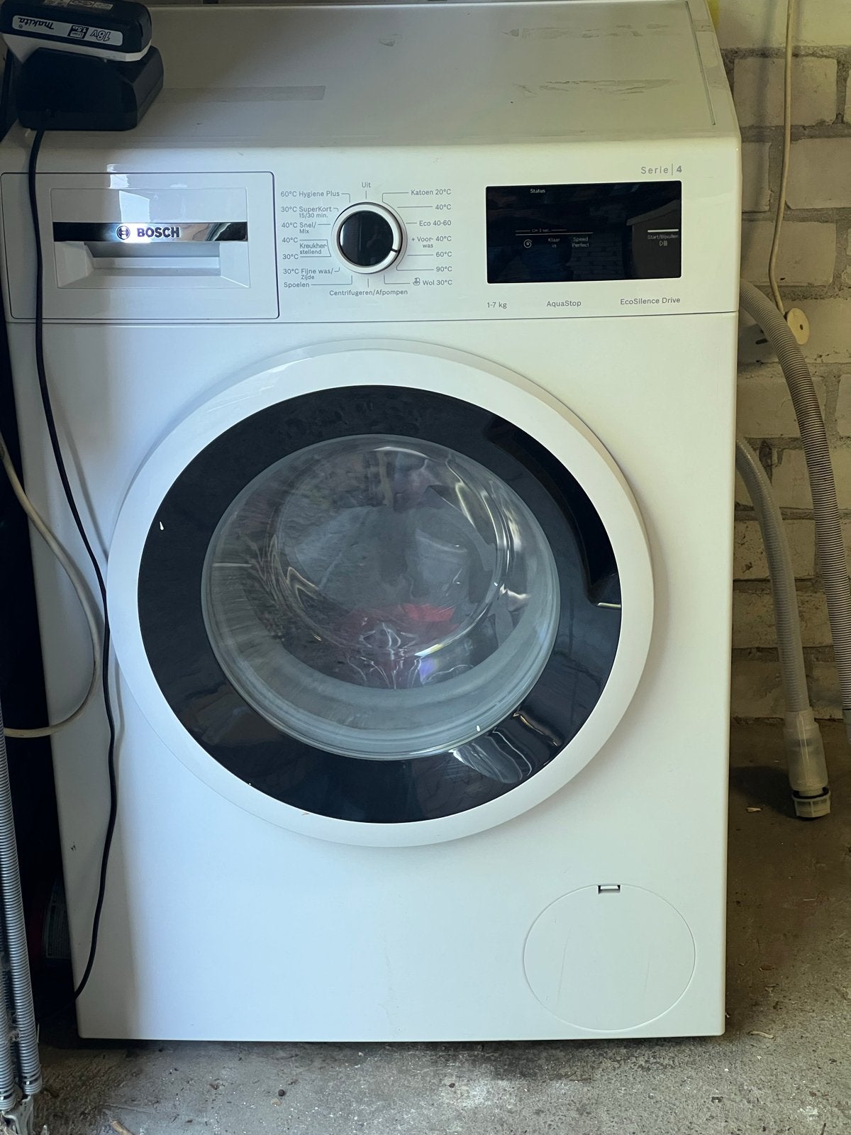 Bosch Serie 4 Wasmachine - EcoSilence Drive, Witgoed en Apparatuur, Wasmachines, Ophalen, Zo goed als nieuw, 85 tot 90 cm, 1200 tot 1600 toeren