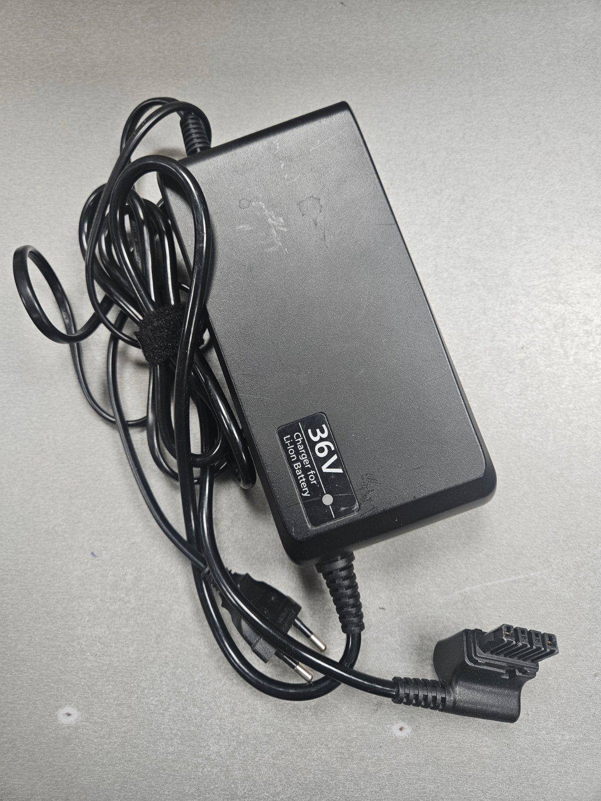 Oplader voor Panasonic Flyer Gazelle 36V accu's, Zo goed als nieuw