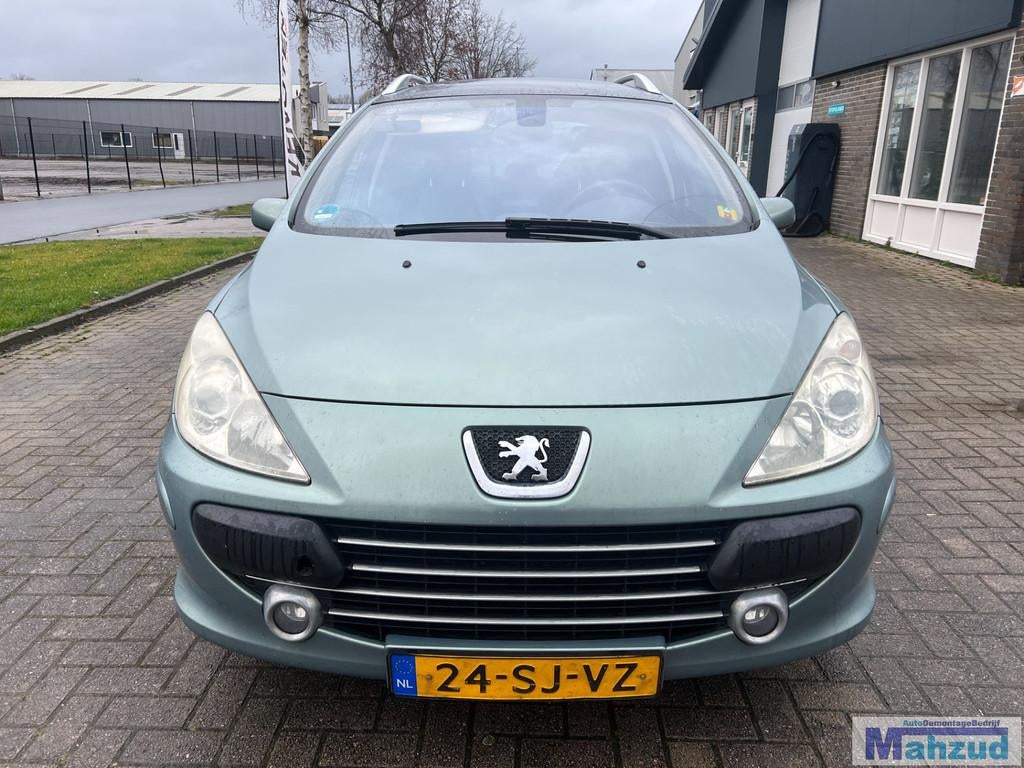 2006 PEUGEOT 307 BREAK EZSD GROEN Demontage onderdelen, Auto-onderdelen, Taurusavenue 1
2132 LS  Hoofddorp, NL, Gebruikt, Contact.group@renault.com