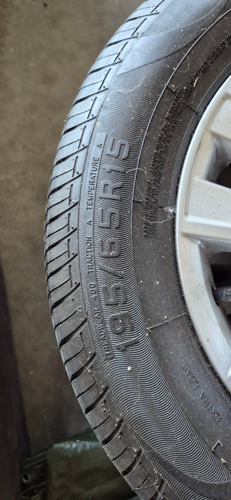 Set 4 gebruikte zomerbanden originele vw aluvelgen - 195/65, Ophalen, Gebruikt