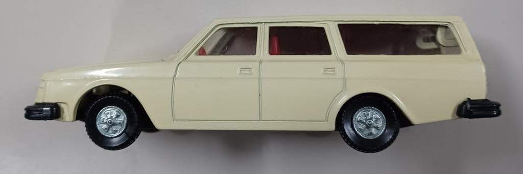 Volvo 265DL van Dinky Toys uit verzameling, nooit gespeeld., Ophalen of Verzenden, Nieuw, Auto, Dinky Toys