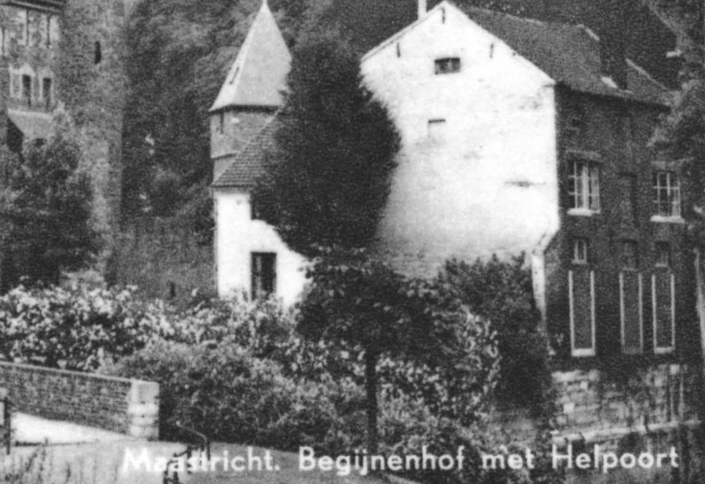 966559 Maastricht Begijnenhof Helpoort 1958 Gelopen, Ophalen of Verzenden, 1940 tot 1960, Gelopen, Limburg