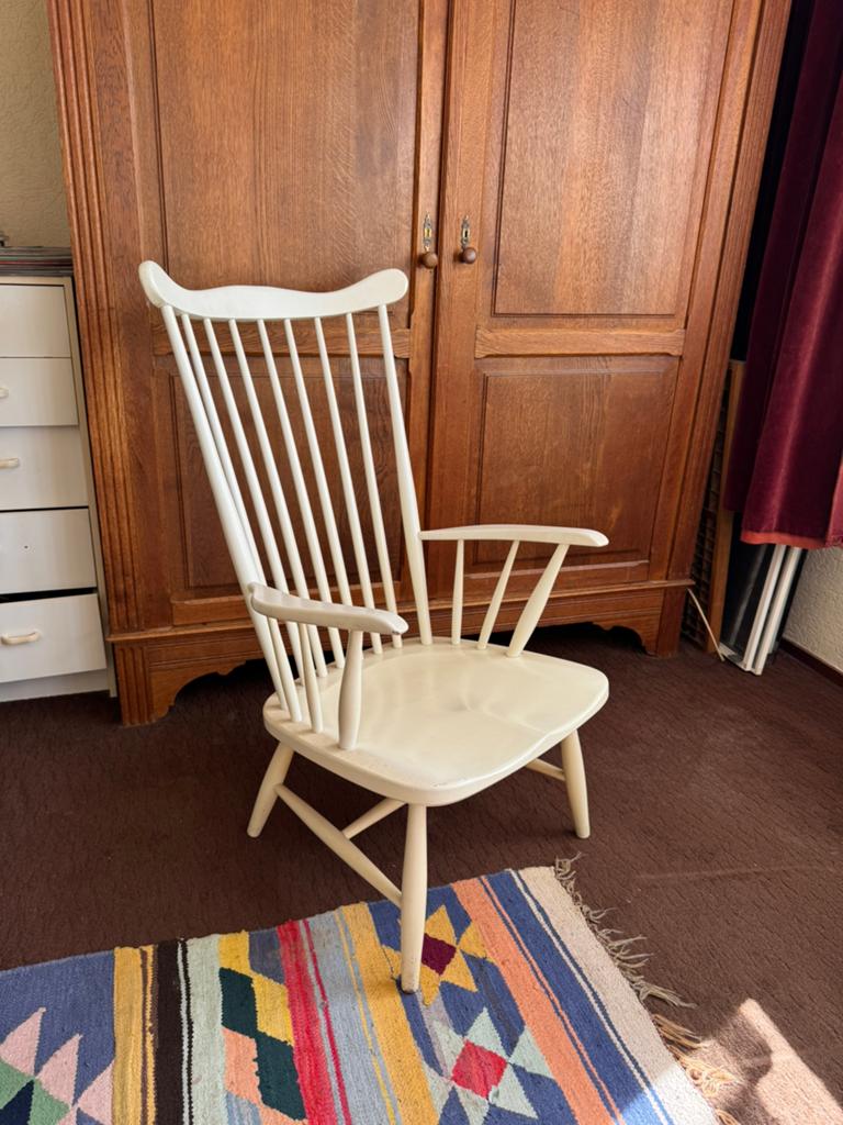 Vintage Spijlenstoel / Windsor Stoel - Crèmewit, Antiek en Kunst, Ophalen