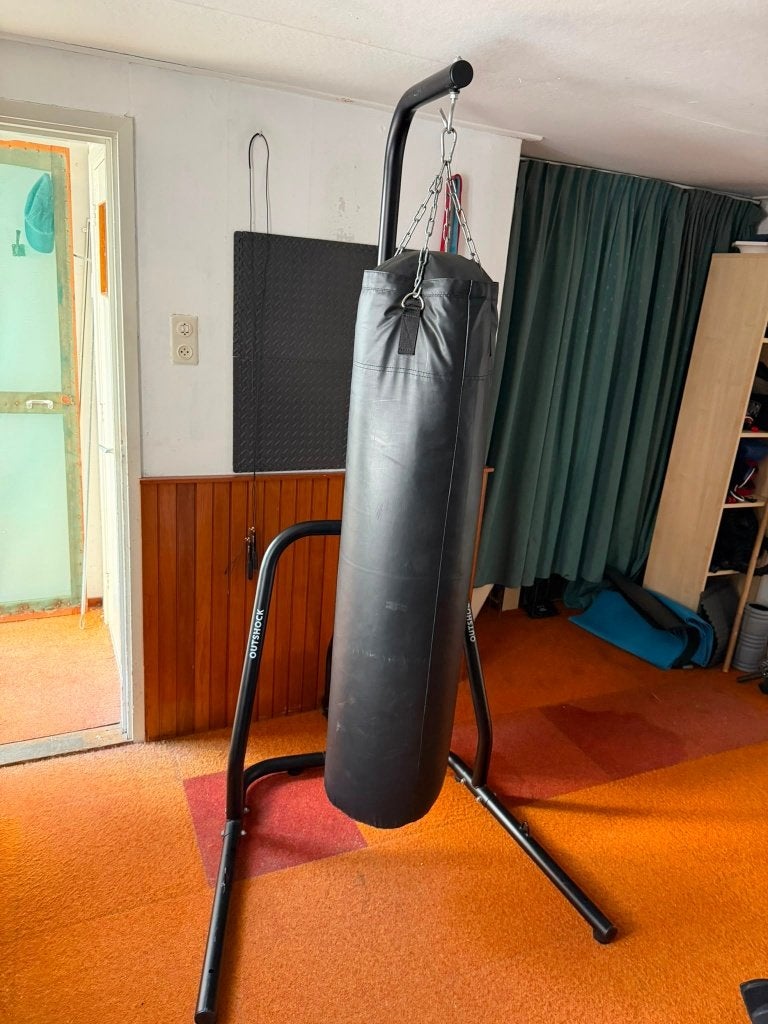 Bokszak + stevige metalen standaard, Sport en Fitness, Fitnessmaterialen, Ophalen, Zo goed als nieuw, Buik, Overige typen