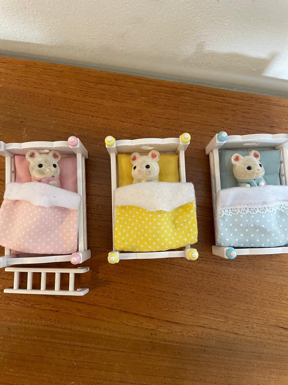 Sylvanian Families stapelbed incl. poppetjes, Ophalen of Verzenden, Gebruikt, Poppenhuis