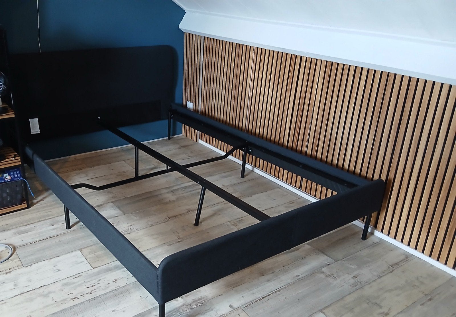 Gratis: Slattum gestoffeerd bed Ikea 140 200, Ophalen, Gebruikt, Tweepersoons, 140 cm
