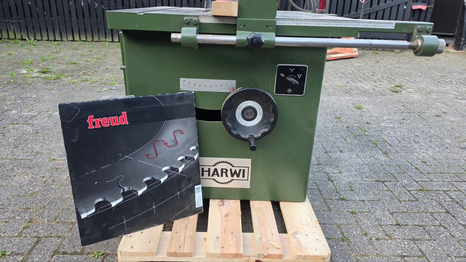 Harwi Cirkelzaag met  nieuwe Freud zaagblad, Ophalen, 1200 watt of meer, Cirkelzaag, 70 mm of meer