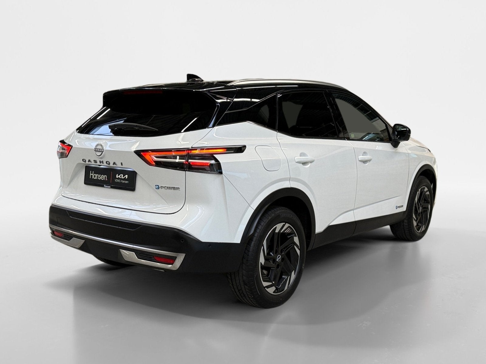 Nissan QASHQAI 1.5 e-Power N-Connecta I 360 Camera I Navi I, Stof, 190 pk, Wit, Bedrijf