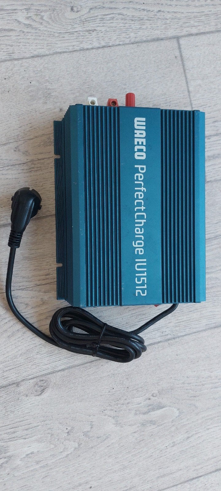 Waeco perfectcharge IU1512, Ophalen of Verzenden, Zo goed als nieuw, Gps of Kompas