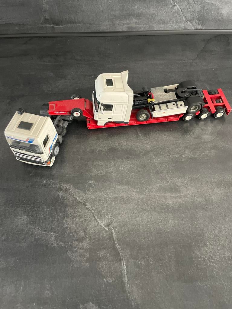 DAF Space Cab model vrachtwagen met oplegger, Overige merken, Gebruikt, Groter dan 1:32, Ophalen of Verzenden
