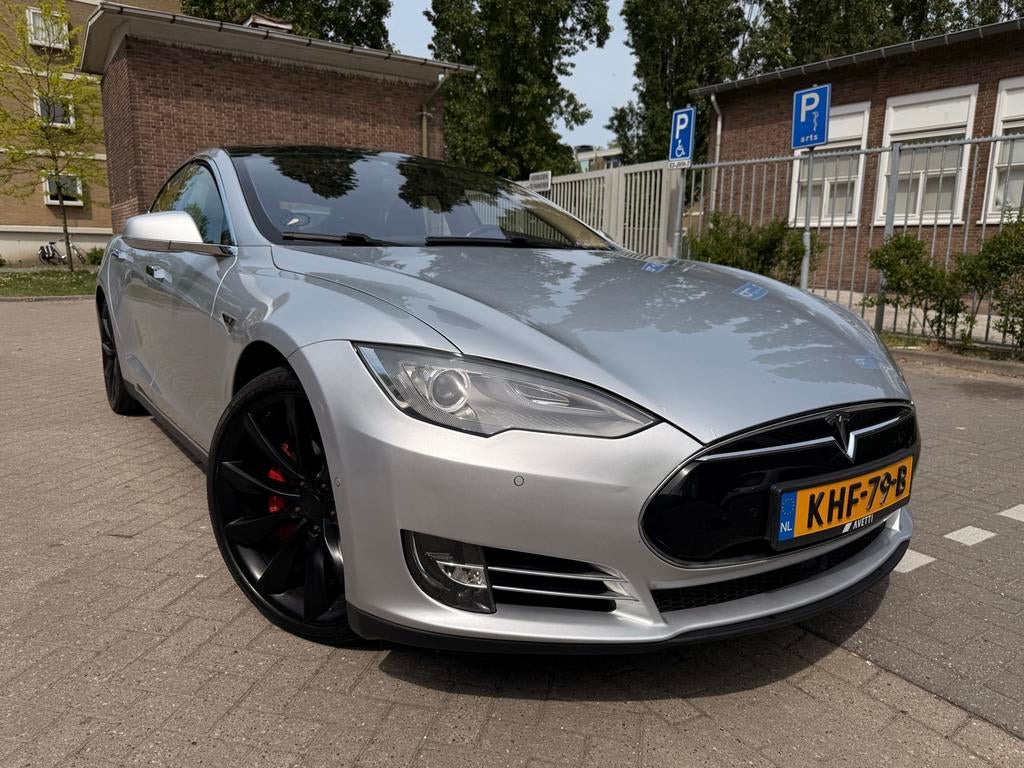 Tesla S P85D|GRATIS LADEN SC01|SOH95.2%|Nieuwe batterij 2019, Automaat, 700 pk, Zwart, Parkeerassistent