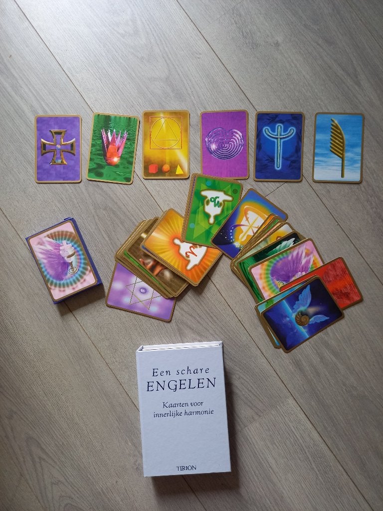 Een Schare Engelen - Kaarten Voor Innerlijke Harmonie, Ophalen of Verzenden, Gelezen, Tarot of Kaarten leggen, Overige typen