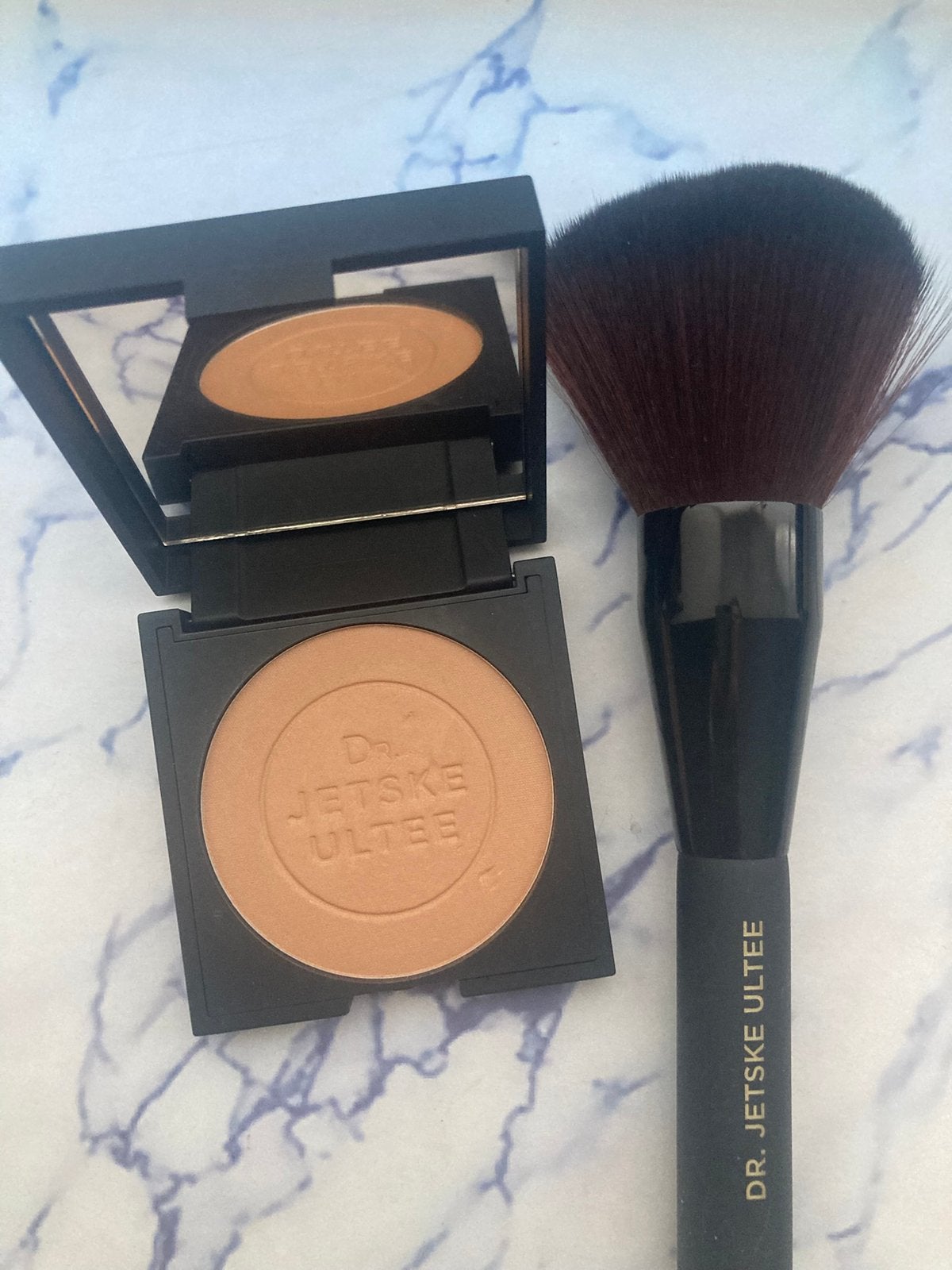 JETSKE ULTEE POWDERBRUSH & BRONZER, Verzenden, Zo goed als nieuw, Bruin, Gehele gezicht