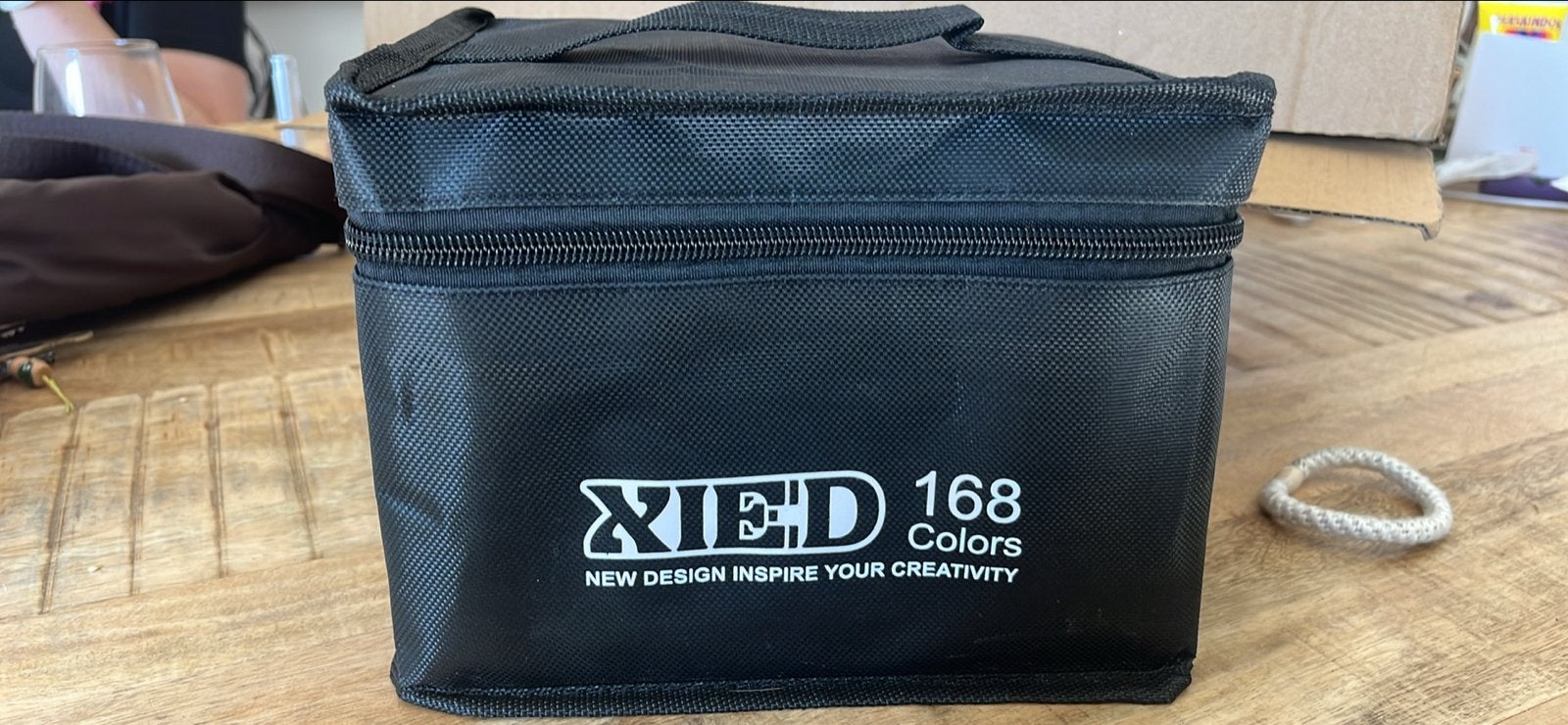 XIED Alcohol Markers - 168 kleuren, Hobby en Vrije tijd, Tekenen, Ophalen, Zo goed als nieuw, Potlood of Stift