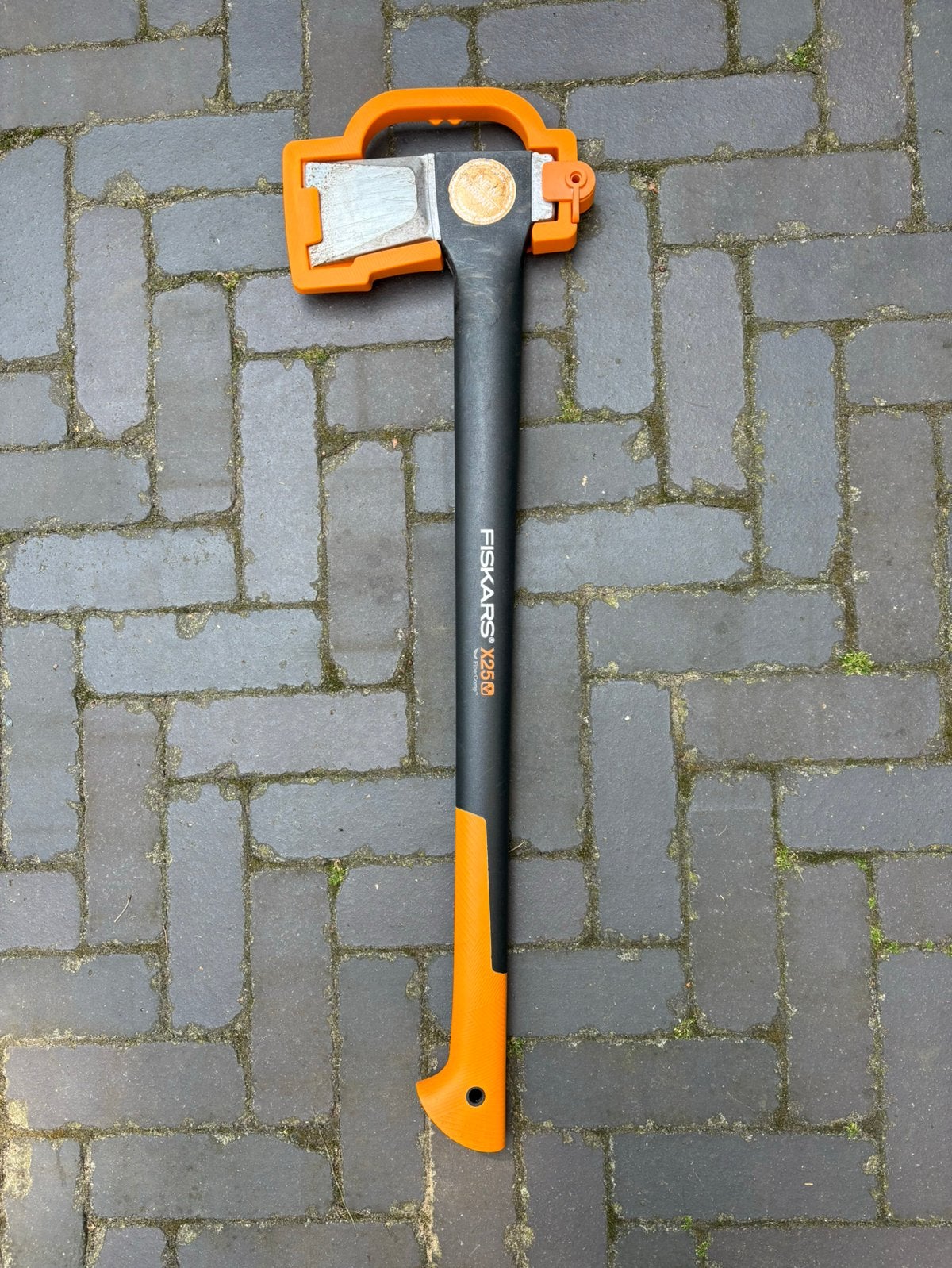 Fiskars Kloofbijl X25 (XL) weinig gebruikt, Ophalen, Zo goed als nieuw, Bijl