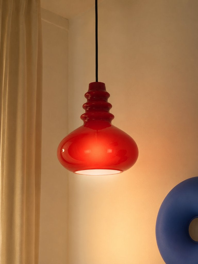 Vintage Design Glazen Hanglamp Rood Peil & Putzler, Jaren 70 / space age / dopamine, E27 (groot), Ophalen of Verzenden, Glas