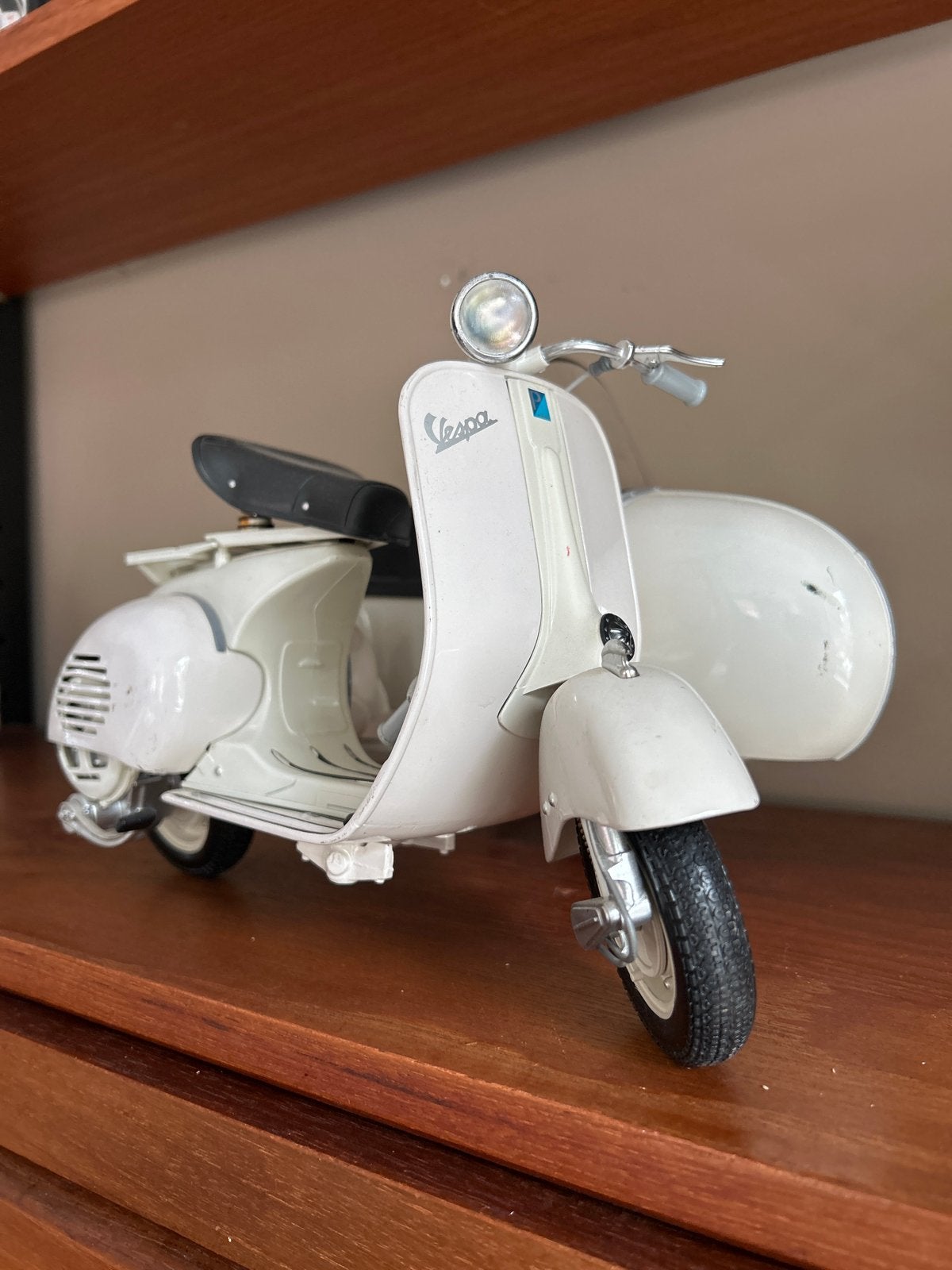 Vintage Vespa model met zijspan - Wit, Hobby en Vrije tijd, Overige merken, Gebruikt, Ophalen of Verzenden, Groter dan 1:32
