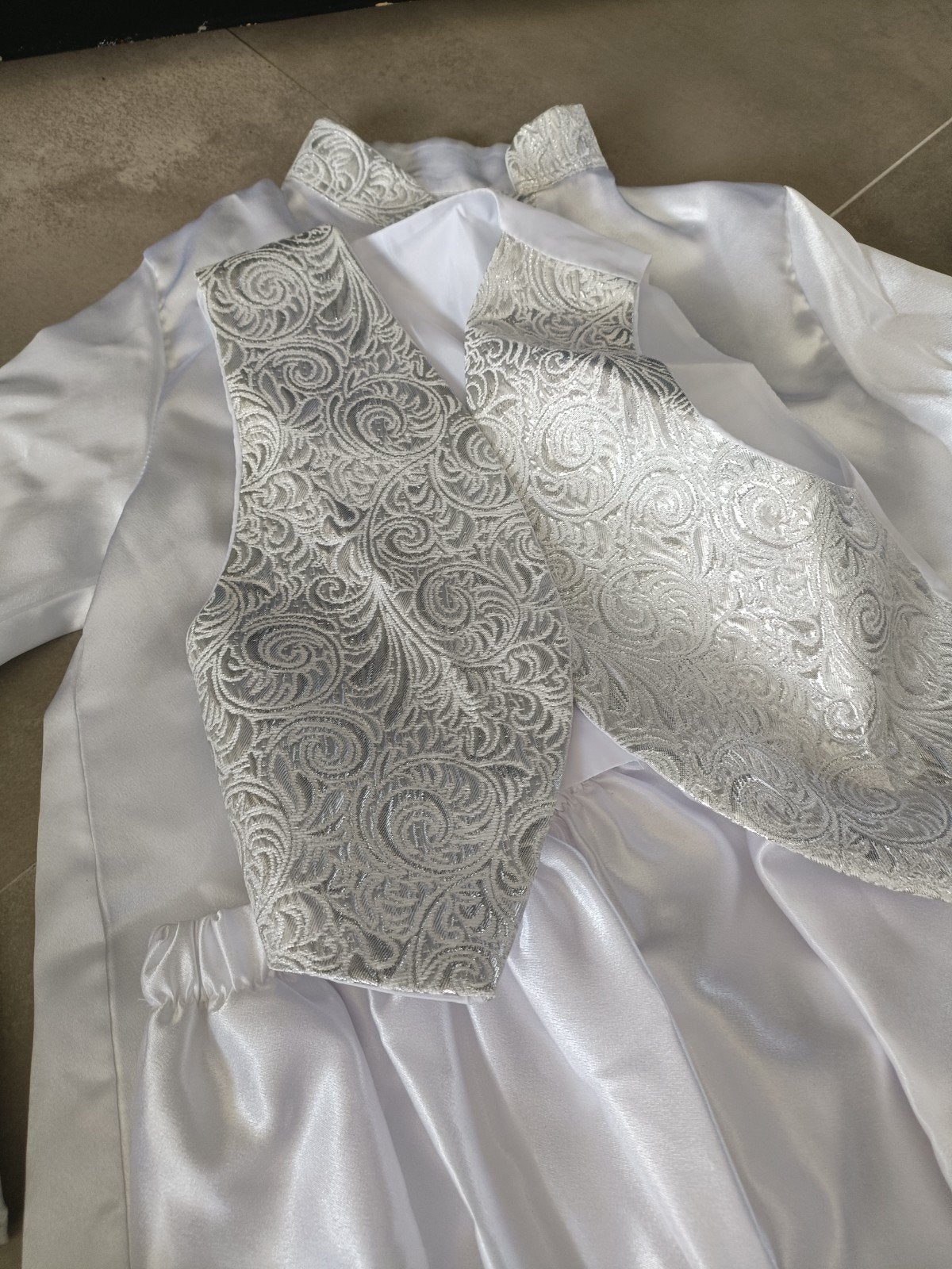 besnijdenis kleding, Ophalen, Zo goed als nieuw, Maat 34 (XS) of kleiner, Lang