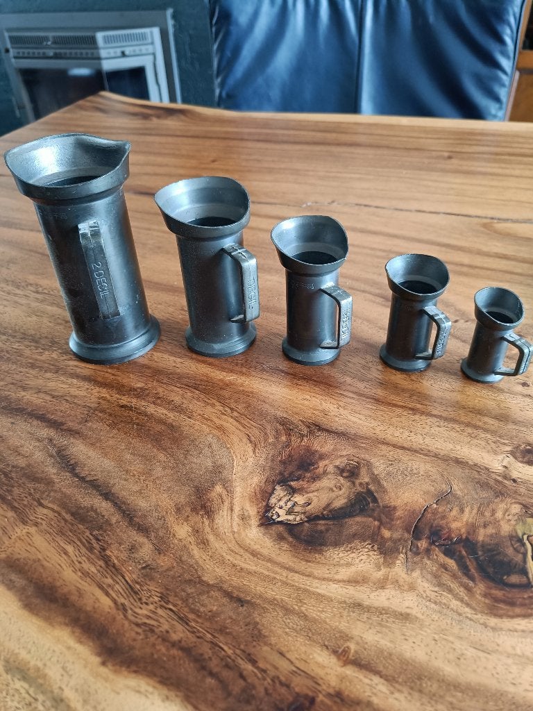 Set van 5 tinnen maatkannetjes, Antiek en Kunst, Antiek | Tin, Ophalen of Verzenden