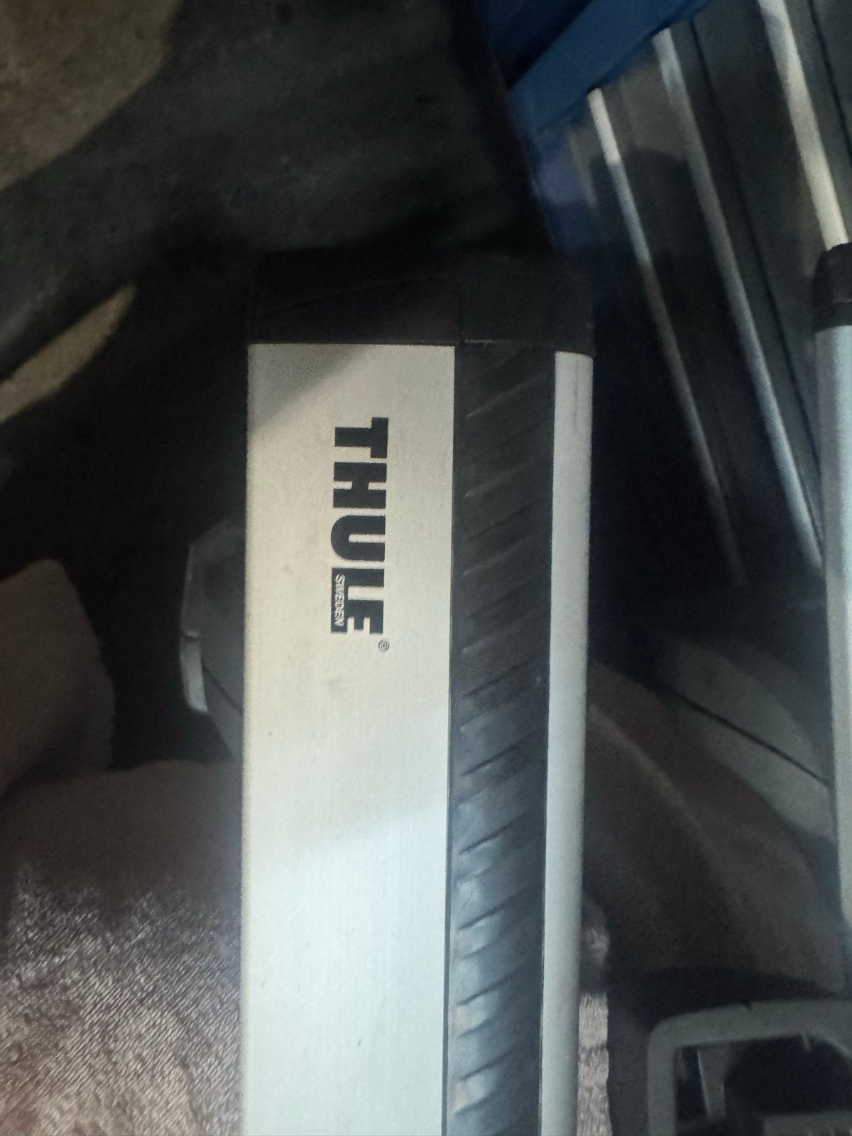 Thule dakdragers voor tesla model S, Ophalen, Gebruikt