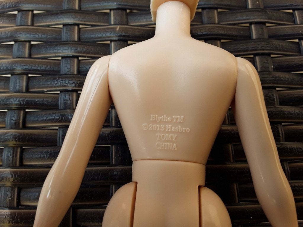 Blythe body met nekjoint, Verzamelen, Ophalen of Verzenden, Zo goed als nieuw, Accessoires