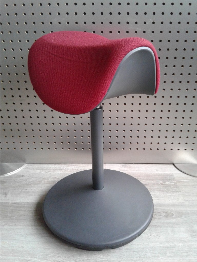 Variér (Stokke) Motion (Medium) (Rood), Heel Mooi!, Huis en Inrichting, Bureaustoelen, Ophalen of Verzenden, Zo goed als nieuw