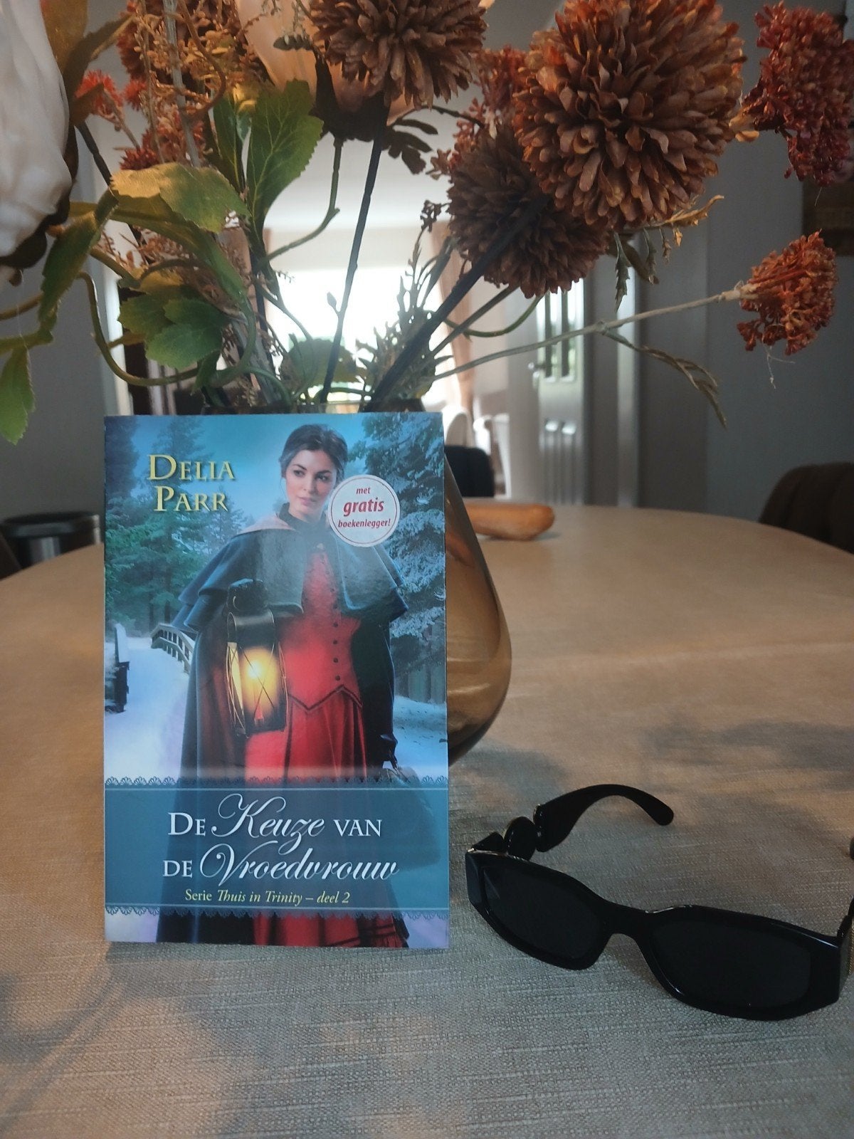De Keuze van de Vroedvrouw - Delia Parr (deel 2), Boeken, Ophalen of Verzenden, Zo goed als nieuw, Delia Parr