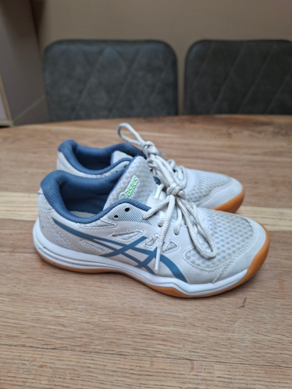 asics upcourt mt 34.5, Ophalen of Verzenden, Gebruikt, Schoenen