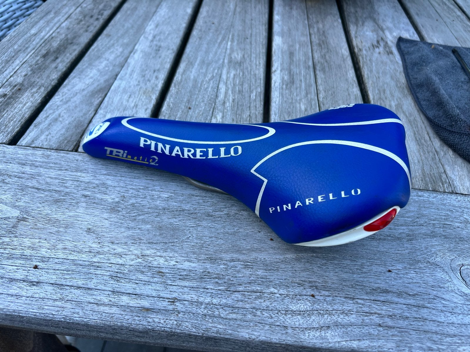 Pinarello Selle Italia Tri Matic 2 Zadel - Blauw, Ophalen, Gebruikt, Kunststof, Zadel