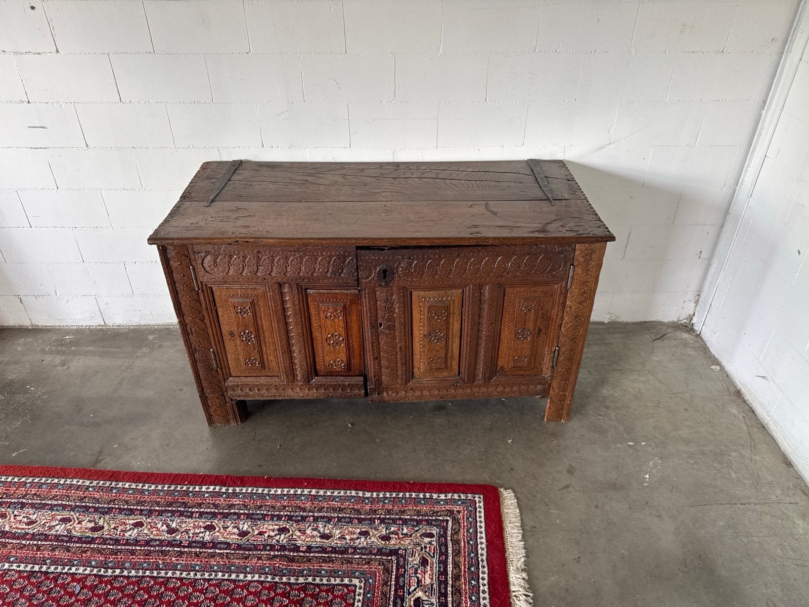 Antieke Eikenhouten Kist/Kast ca. 1700 - Zwaar Eiken, Ophalen