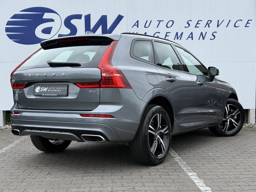 Volvo XC60 2.0 B4 R-Design | Navi | Camera | Memory | Winter, Gebruikt, 4 cilinders, Leder en Stof, 14 km/l