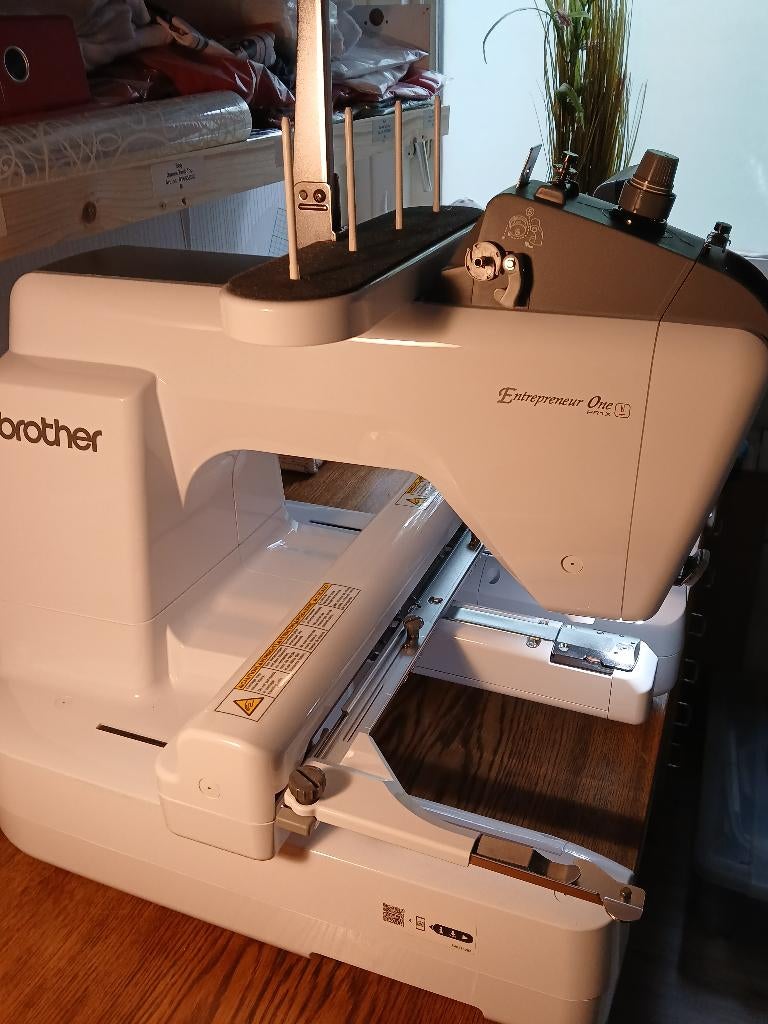 Brother borduurmachine One PR1X, Ophalen, Zo goed als nieuw, Machineborduren, Borduurmachine