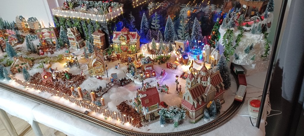 KERSTDORP, Diversen, Ophalen, Zo goed als nieuw