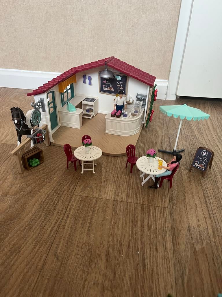Schleich Paardencafé met accessoires, Ophalen of Verzenden, Zo goed als nieuw, Jongen of Meisje