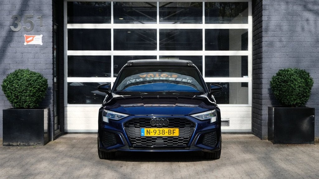 Audi A3 Limousine 35 TDI S edition ACC|CARPLAY|B&O|PANO|MASS, Auto's, Audi, Gebruikt, 4 cilinders, 150 pk, Blauw
