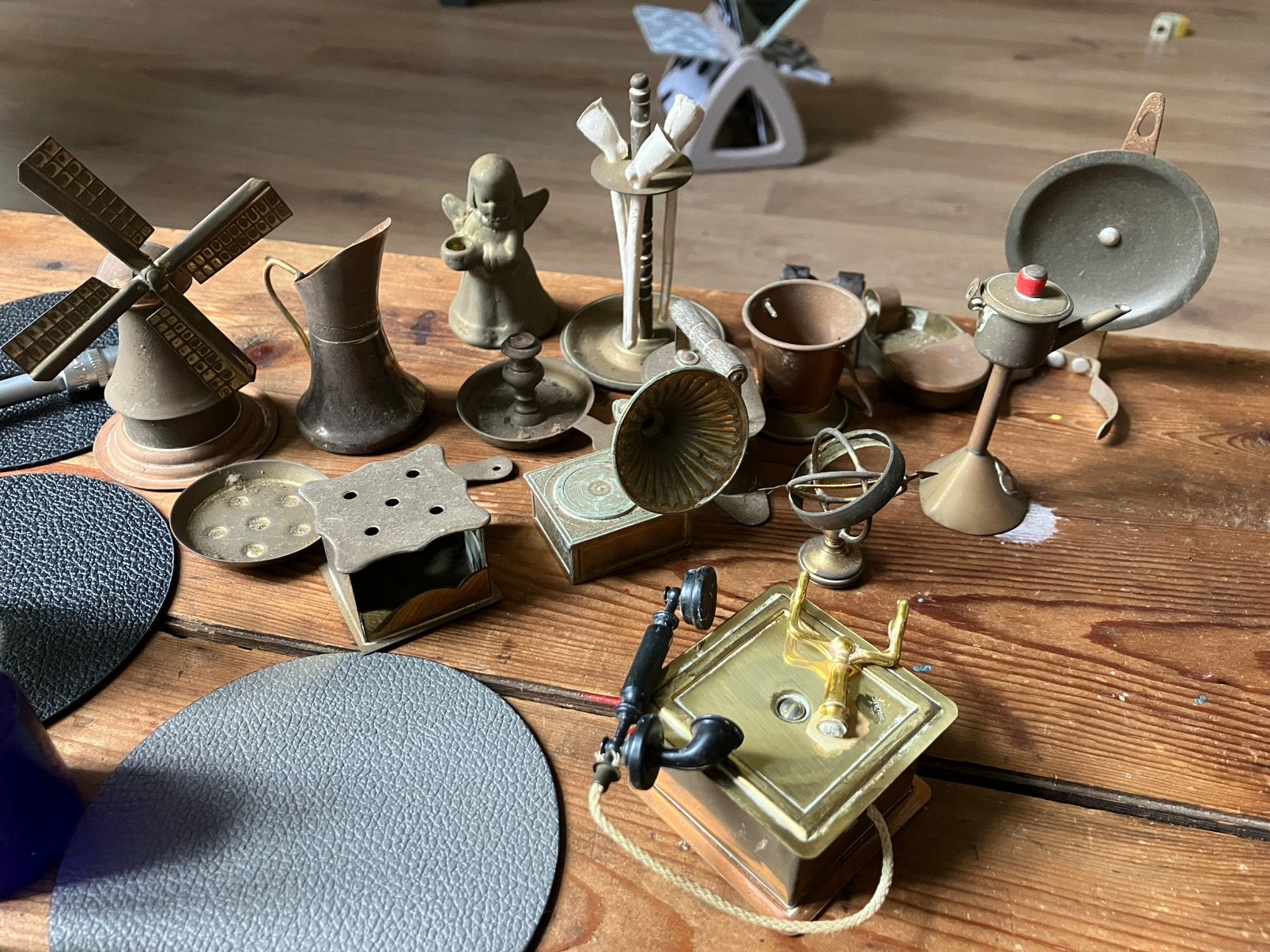 Set minitiaturen voor in letterbak, Ophalen of Verzenden, Zo goed als nieuw