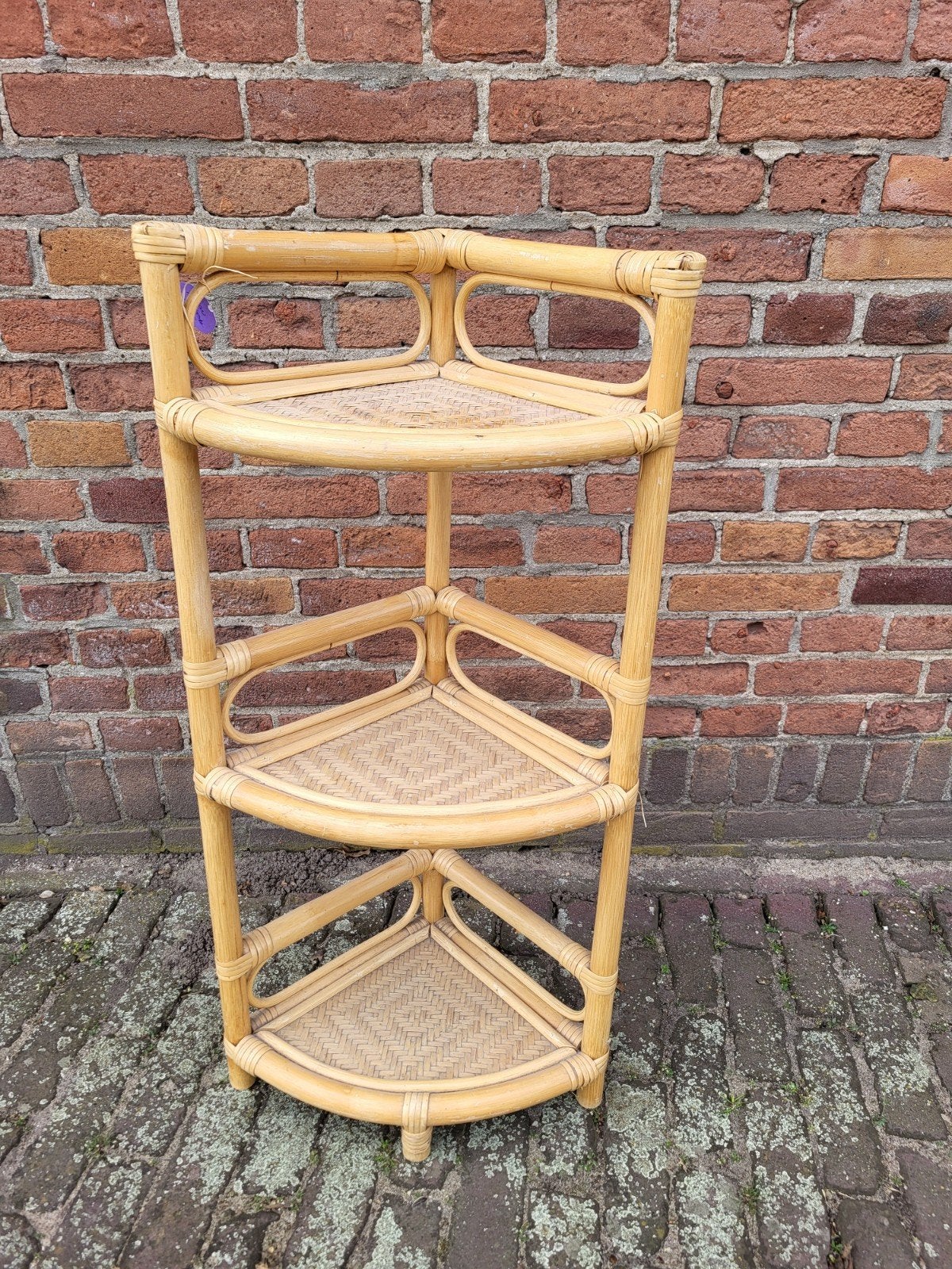 Rotan hoekkastje met 3 planken - Licht van kleur, Ophalen