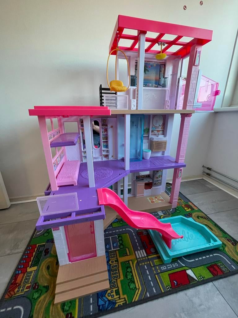 Barbie Dreamhouse GNH53 - Groot Poppenhuis met Lift en Zwemb, Ophalen, Zo goed als nieuw, Poppenhuis