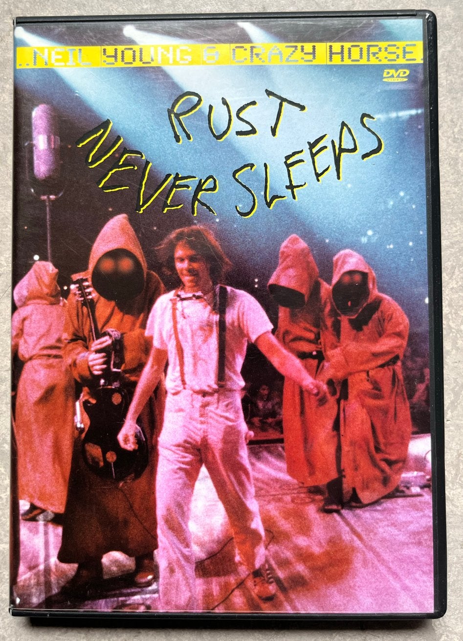 Neil Young & Crazy Horse - Rust Never Sleeps DVD, Alle leeftijden, Nederlands, Ophalen of Verzenden, Inclusief boekje